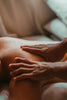 Le Plaisir au Naturel : Comment Le Massage Sensuel Améliore L’Intimité